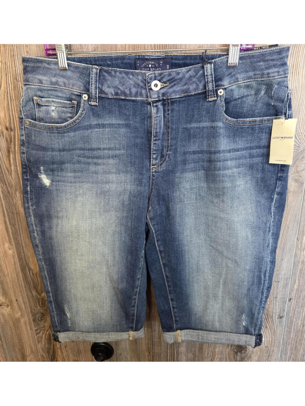 Lucky Brand Ginger Bermuda Denim Jean Shorts Wmn Size 14W (34x13) {NEW $70 MSRP}